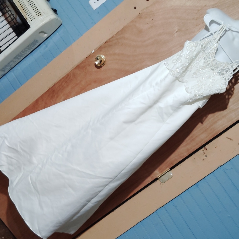 Waiting dress plus size